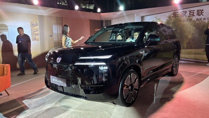 SUV Mewah Denza N8L Meluncur: Goda Orang Kaya, Harganya Rp 700 Jutaan – Update 2