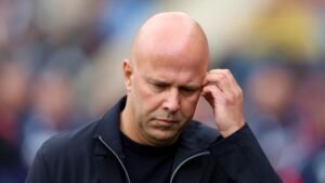 Liverpool Disikat, Arne Slot Dituduh Terlalu Banyak Mencari Excuse, Apakah Ini Pertanda Krisis?