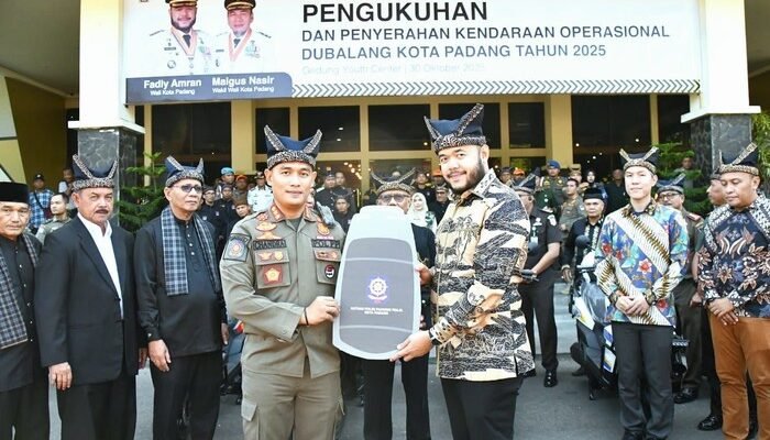 “Walkot Padang Perkuat Ketertiban Berbasis Adat dengan 208 Dubalang untuk Keharmonisan Masyarakat”