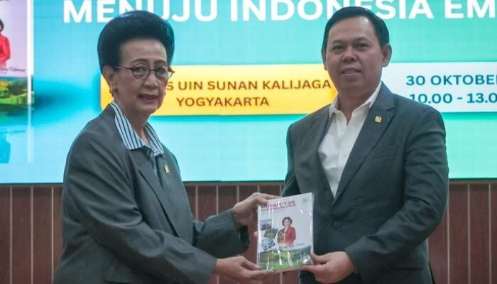 Peluncuran Buku GKR Hemas Dikagumi Ketua DPD: Dedikasi dalam Menulis untuk Kebangsaan