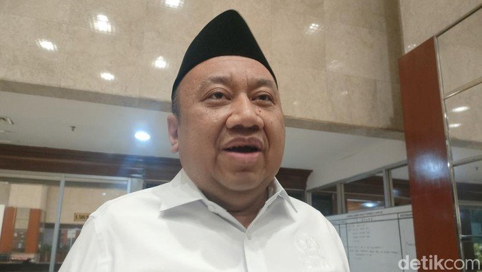 Komisi X DPR Desak Pemerintah Cari Solusi untuk Guru Honorer Umum-Madrasah - Update 3