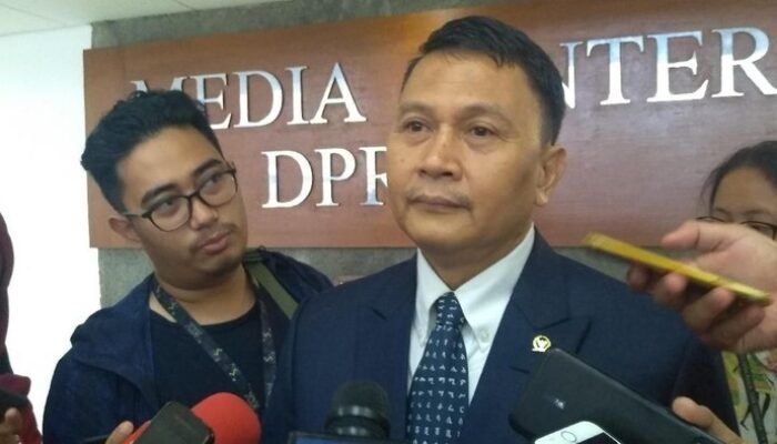 Wajibkan Perempuan di Pimpinan DPR, PKS Apresiasi Keputusan MK!