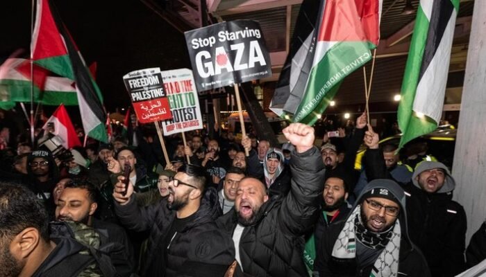 “Aston Villa Vs Maccabi: Demo Pro Palestina Vs Israel, Konflik di Luar Stadion”