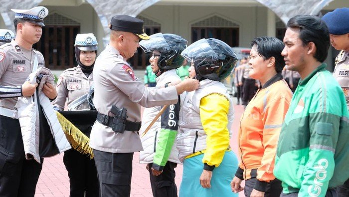 Kapolda Banten Beri Mandat Ojol untuk Jaga Kebahagiaan Masyarakat