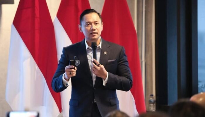 Kontroversi Sejarah: AHY Dukung Pemerintah Anugerahi Soeharto-Gus Dur Pahlawan Nasional