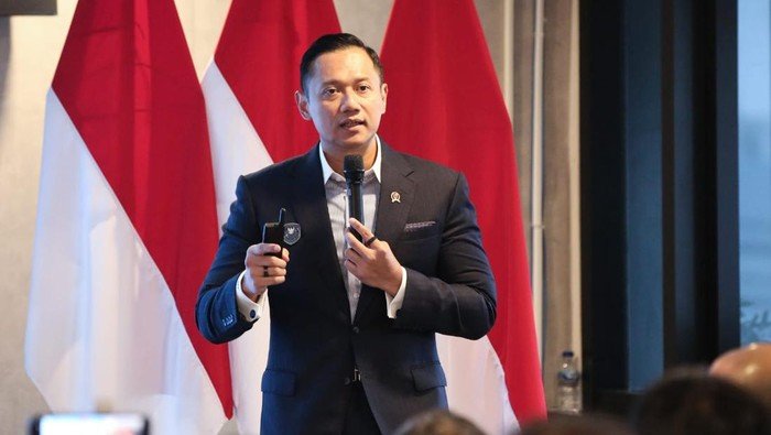 Kontroversi Sejarah: AHY Dukung Pemerintah Anugerahi Soeharto-Gus Dur Pahlawan Nasional