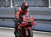 **Ducati Sudah Lakukan Segalanya, Bagnaia Tetap Jatuh Melulu: Apakah Teknologi atau Mentalitas yang Gagal?**