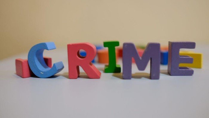 Kebakaran Amarah, Pria dengan Pisau Menyerang Pedagang Ayam Goreng di Bogor, Warga Reaksi Tegas