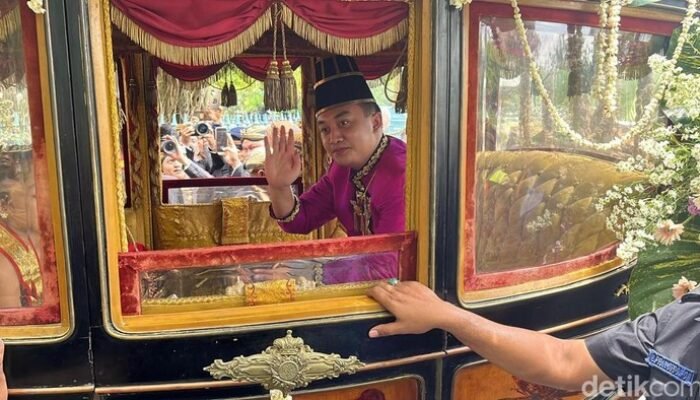 “PB XIV Purbaya Resmi Naik Takhta, Dukungan Penuh dari Keraton Solo”