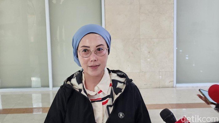 PDIP Prihatin Marak Penculikan Anak: Cerminan Perlindungan Belum Optimal</p>
<p>” style=”max-width:100%;height:auto;” /><figcaption>PDIP Prihatin Marak Penculikan Anak: Cerminan Perlindungan Belum Optimal</p>
</figcaption></figure>
<p>Kapoksi Fraksi PDIP Komisi VIII DPR RI, Selly Andriany, mengatakan perlindungan anak harus menjadi prioritas utama negara usai maraknya kasus penculikan . Selly mendorong pemerintah agar memperkuat regulasi sistem perlindungan anak.</p>
<p>“Kasus penculikan yang menimpa adik Bilqis di Makassar dan adik Alvaro di Jakarta Selatan adalah peristiwa yang sangat memprihatinkan dan menjadi alarm serius bagi kita semua,” kata Selly kepada wartawan, Sabtu (15/11/2025).</p>
<p>“Ini menunjukkan bahwa perlindungan anak harus menjadi prioritas utama negara,” sambungnya.</p>

			<footer class=