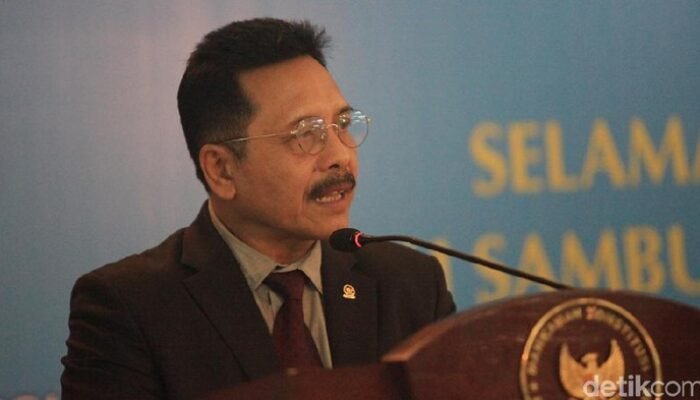 Apakah Hakim Arsul Sani Melanggar Etika? MKMK Buka Suara Soal Ijazah yang Dituduh Palsu, Bareskrim Turun Tangan!