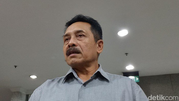 Hakim Arsul Sani Diperintahkan MKMK untuk Bicara Soal Ijazah: Media Berperan?