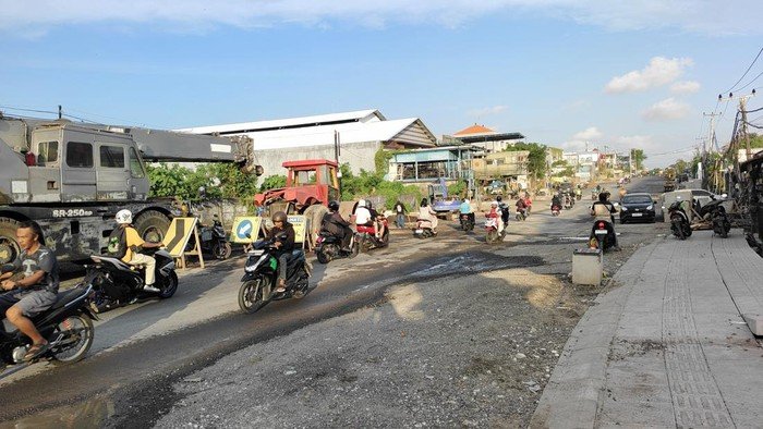 Pemkab Badung Kebut Proyek Jalan Rp2,8 T Integrasikan Badung-Denpasar - Update 3