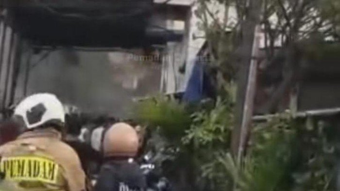 50 Rumah Dilaporkan Terdampak Kebakaran di Jatipulo, 14 Orang Luka-Luka