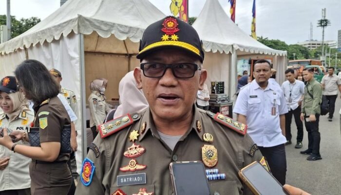 Patroli Satpol PP Terungkap: Kegiatan Asusila di Taman Daan Mogot