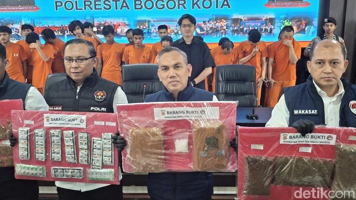 Polresta Bogor Gagalkan 22 Pelaku Narkoba dalam 10 Hari, Sitaan Ganja-Sabu Membuat Gelombang