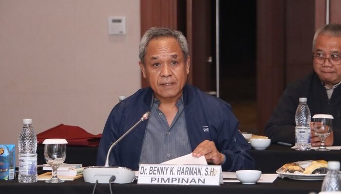 “Ancaman Non-Militer Menyebut Pasal 30 UUD 1945 Ketinggalan Zaman”