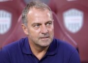 Flick Anggap Lucu Momen Viral dengan Raphinha, Apakah Ini Hoax atau Fakta?