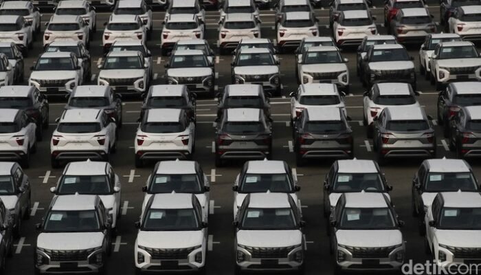 “Insentif Otomotif Disebut Tak Lanjut Tahun Depan, Padahal Lagi di Ujung Tanduk: Benarkah Pemerintah Menyerah?”