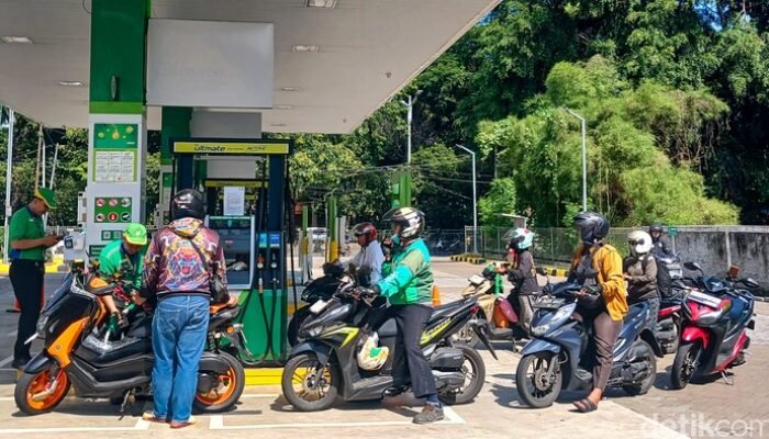 **Apa Benar Bensin Shell dan BP Punya Etanol? Ini Fakta Tentang Base Fuel Pertamina yang Wajib Anda Tahu!**