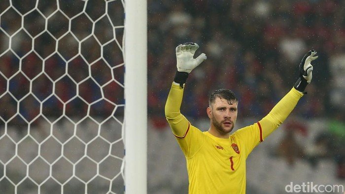 Maarten Paes Dua Kali Bungkam Isu ke Persib, Apakah Ini Awal Krisis di Tim?