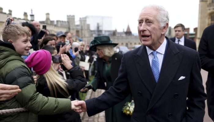 Raja Charles III Ungkap Keprihatinan atas Tuduhan Pangeran Andrew dalam Skandal Epstein