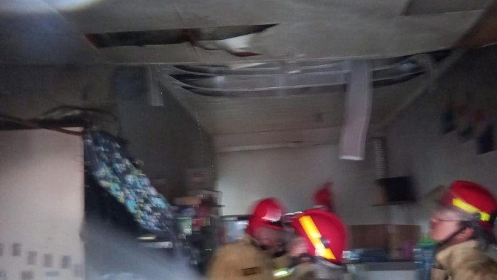 tragedi Jonggol Bogor, Api Membakar Rumah Warga