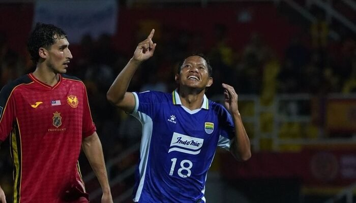 “Dambakan Hasil Maksimal, Adam Alis Perintahkan Persib Juara di Tanah Ratchaburi”