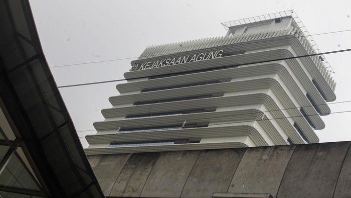 Dugaan Suap di Kasus Limbah Sawit, Kejagung Lacak Aset 11 Tersangka - Update 3