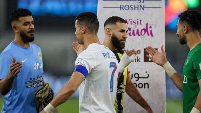 Inilah Alasan Ronaldo Menunjukkan Amarah kepada Benzema Terkait Gaji dan Trofi di Arab Saudi?