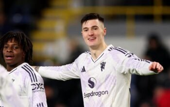 “West Ham Perlihatkan Kekuatan, Ditahan MU yang Tak Cukup Ambisius!”