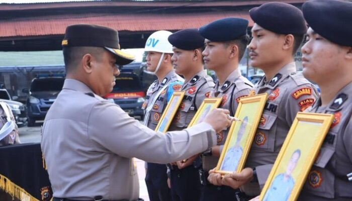 7 Personel Bermasalah Dipecat, Kapolres Inhil Tegaskan Profesionalisme – Update 2