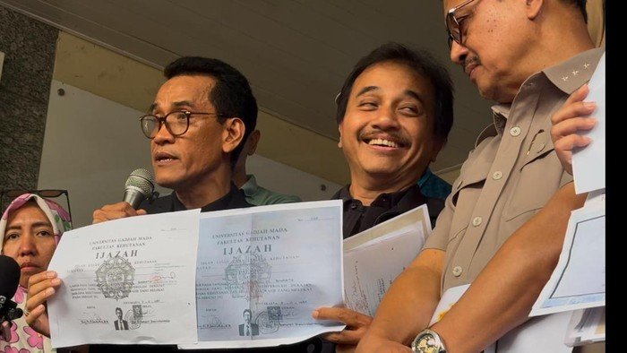 [Ijazah Jokowi Diperiksa Polda Metro, Roy Suryo Cs Akan Ungkap Semua Fakta]