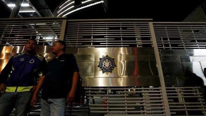 Dari KPK ke Meja Interogasi: Ketua Diperiksa Soal Saham Rp 3,4 M!