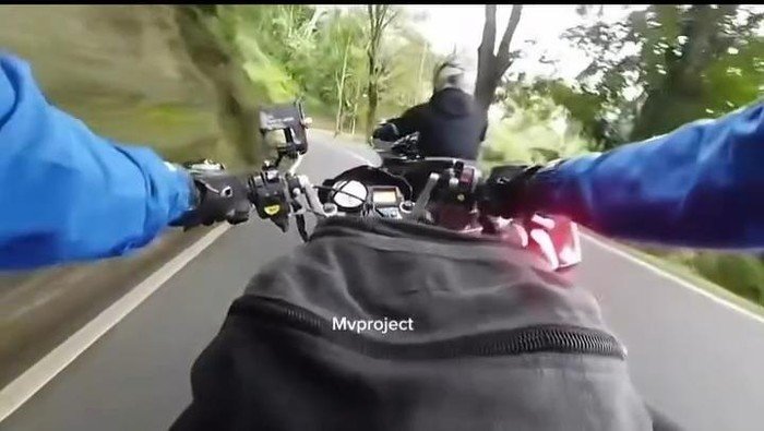 Pemotor di Cianjur Masuk Jurang Usai Moge Potong Jalur-Rem Mendadak - Update 2