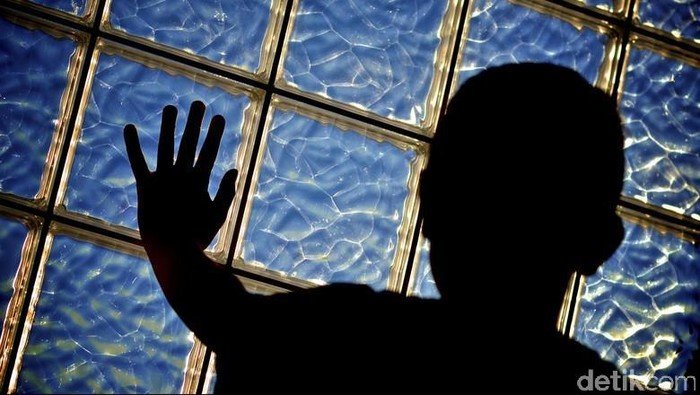 Nangis Dini Hari, Balita di Karawang Dianiaya Pacar Ibunya di Hotel: Tragedi yang Mengguncang Hatimu!