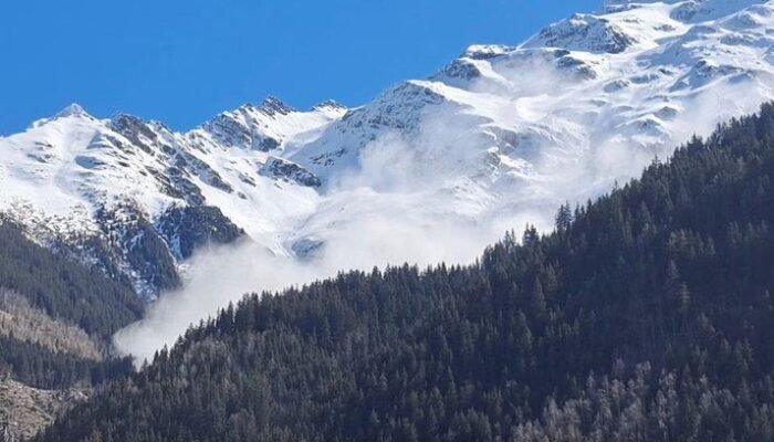 Krisis Longsor Salju di Prancis, Tragedi Maut Menyapu Dua Pemain Ski