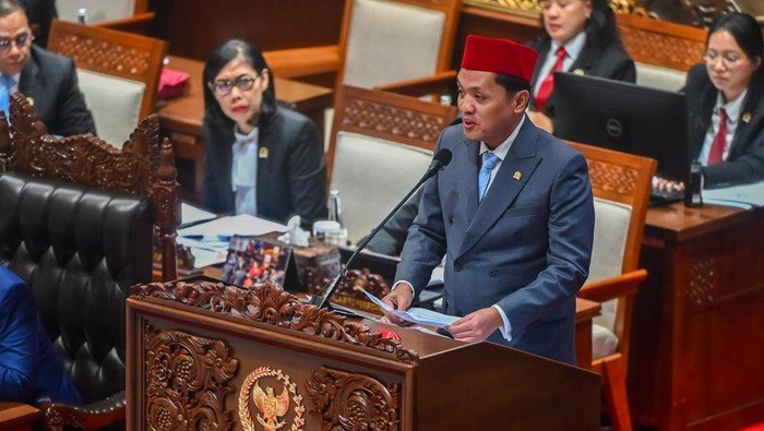 Ketua Komisi III DPR: Ketua BEM UGM Harus Ngaku Diteror, Lapor Polisi!