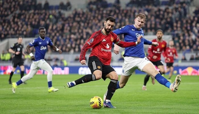 “Babak I: Everton vs MU Imbang 0-0, Serangan Cepat MU dan Respons Cepat Everton”