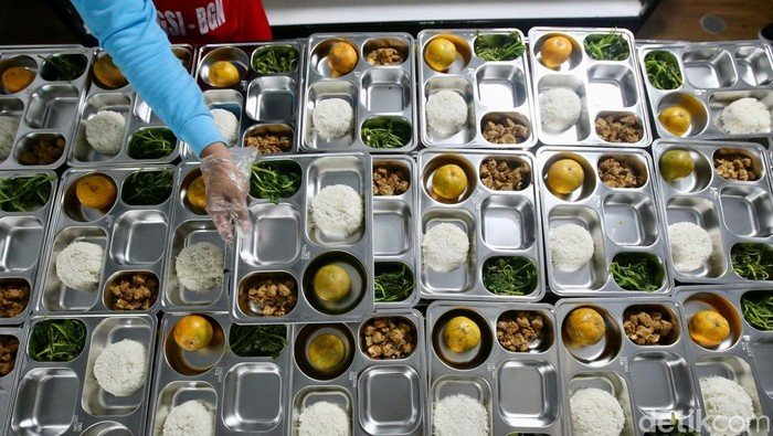 Insentif Rp6 Juta BGN: Bagaimana Menu MBG Rp15 Ribu Jadi Biaya yang Tidak Terduga?