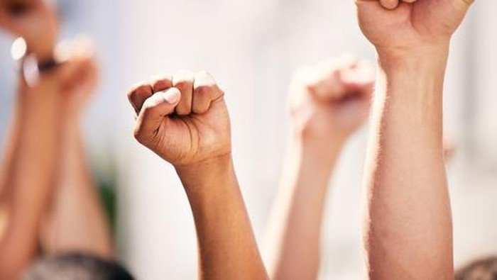 Konjen AS Pakistan Berdarah: Kematian Khamenei Picu Demo Ricuh, 8 Orang Tewas dalam Kecamuk Emosi