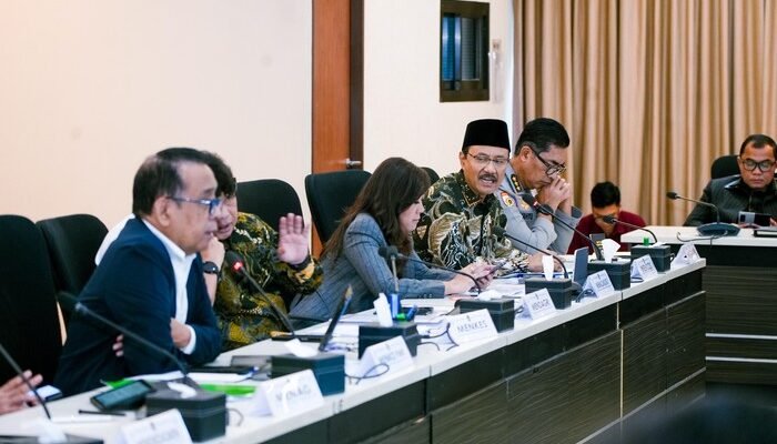 “Mandat Konstitusi Gus Ipul: Kesehatan Jiwa Anak Harus Diutamakan!”