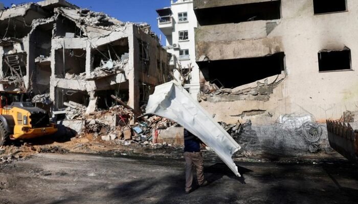 Jantung Tel Aviv Dibombardir Rudal Iran, Ledakan Membabat