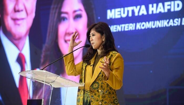 “Menkomdigi Meutya Hafid Tinjau Kantor META, Dukung Kedaulatan Digital Indonesia dengan Pendekatan Proaktif”