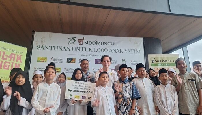 **Sido Muncul Salurkan Rp 200 Juta, 1.000 Anak Yatim Jakarta Terima Bantuan Berharga**