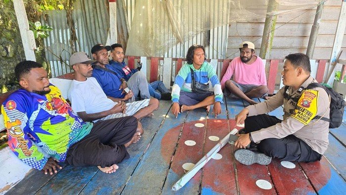 Warga Papua Barat Bersaksi: Aiptu Harmanto, Polisi yang Tidak Tahu Suap dan Jadi Penyelesai Masalah