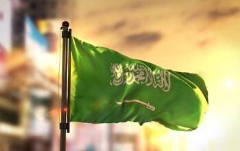 **PeringatanSaudi ke Iran: Jangan Uji Batas di Medan Konflik Timur Tengah**