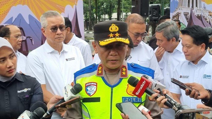 Kapolda Sumbar Akan Kawal Mudik Gratis ke Sumbar, Pastikan Keselamatan Pemudik - Update 3