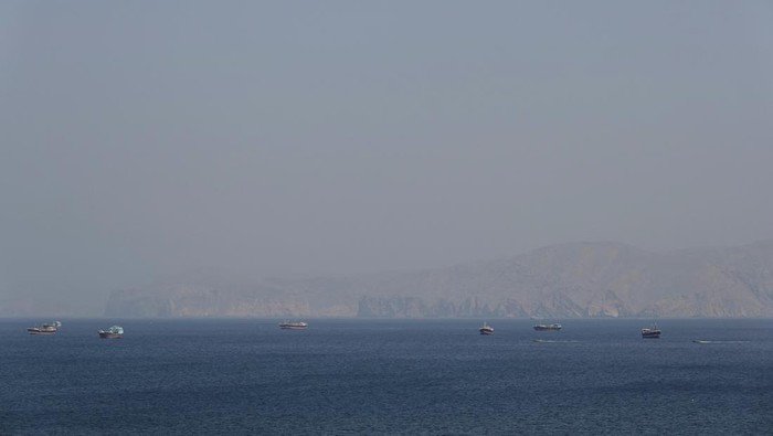 10 Kapal Diserang di Selat Hormuz, Akan Terjadi Apa Selanjutnya?