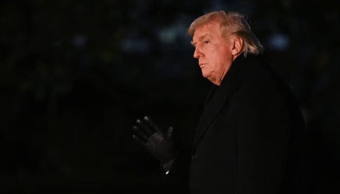 Trump Dikabarkan Tak Senang Israel Serang Depot Minyak Iran, Gebrakan Militer yang Membara